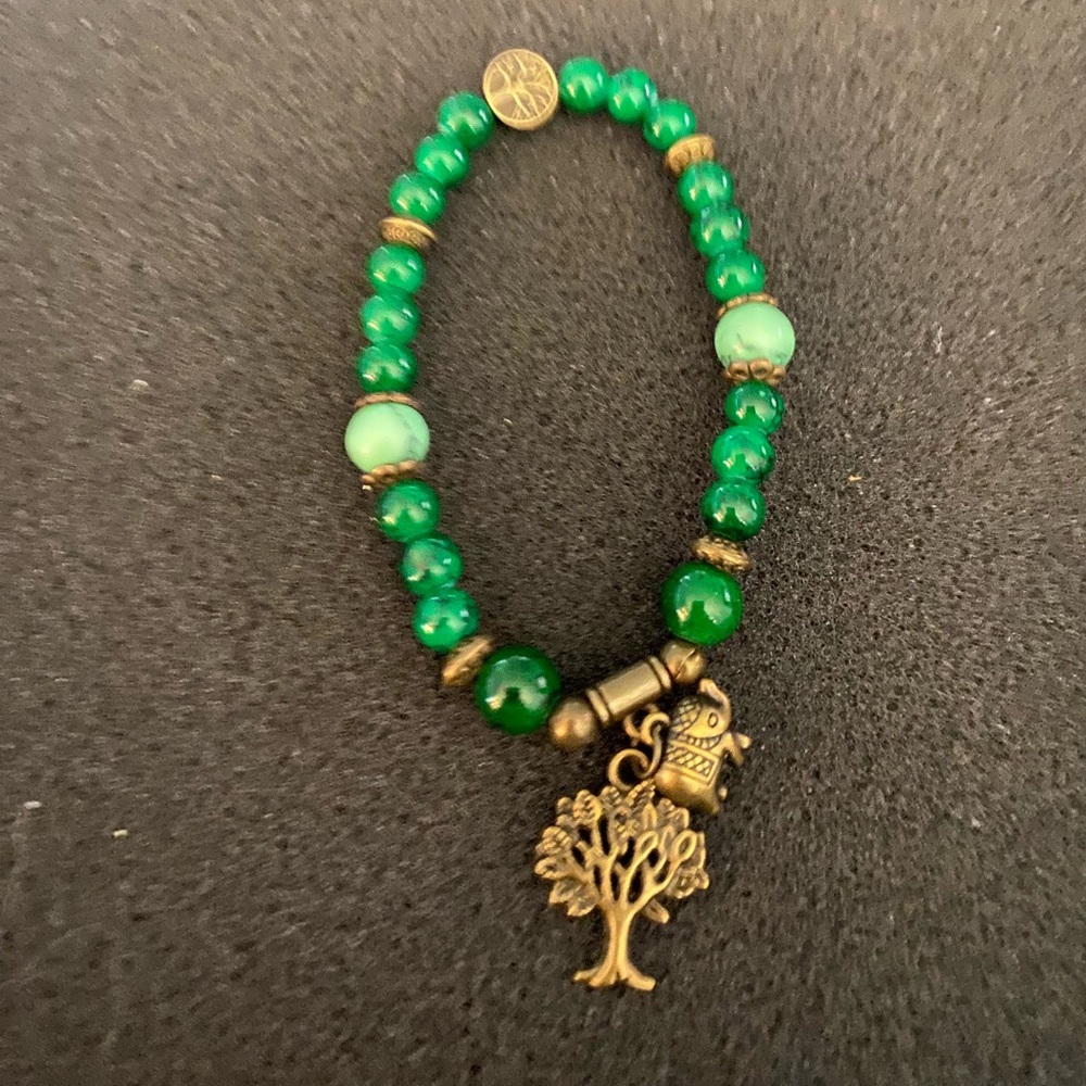 BohoHippie Friendship Bracelets, great as Christmas gifts.